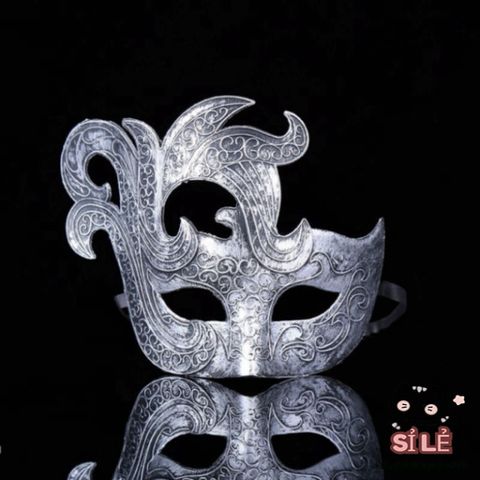 Mặt Nạ Halloween Nửa Mặt Nam - Phụ Kiện Thời Trang Độc Đáo, Tạo Điểm Nhấn ấn Tượng Cho Bữa Tiệc Hóa Trang