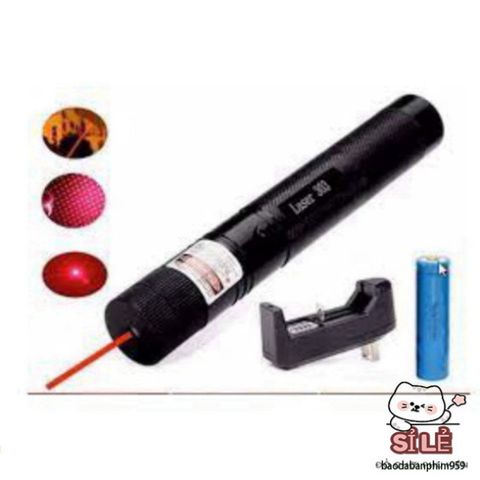 Đèn Pin Laser 303 Siêu Sáng - Tia Xanh & Đỏ, Chiếu Xa, Thiết Kế Bền Bỉ, Công Cụ Hữu Ích Cho Du Lịch, Phượt Thủ, Thiết Kế Sân Khấu