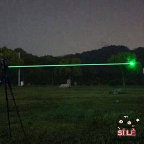 Đèn Laser 303 Ánh Sáng Xanh Rực Rỡ - Thiết Bị Chiếu Sáng Hiện Đại Cho Tiệc Tùng và Trang Trí Không Gian Sống