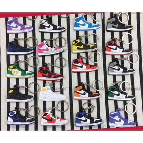 Móc Khoá Giày Thể Thao Jordan 1 - Phụ Kiện Thời Trang Chất Lượng Cao, Mẫu Mã Đa Dạng, Gói Cẩn Thận