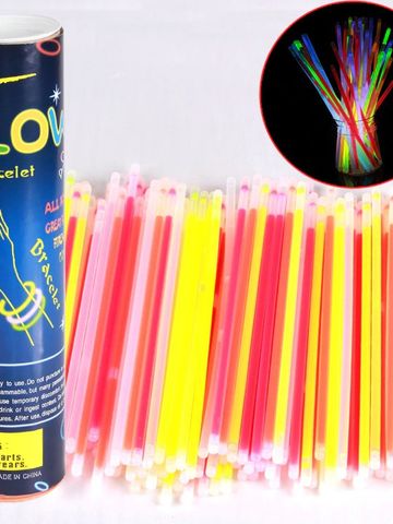 Bộ 100 Que Phát Sáng Dạ Quang và 100 Đầu Nối Tạo Vòng Tay Đầy Màu Sắc - Phụ Kiện Tiệc Tùng Ngoài Trời Sáng Bừng Đêm Hội