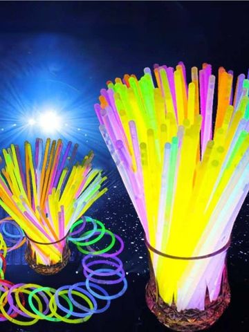 Bộ 100 Que Phát Sáng Dạ Quang và 100 Đầu Nối Tạo Vòng Tay Đầy Màu Sắc - Phụ Kiện Tiệc Tùng Ngoài Trời Sáng Bừng Đêm Hội