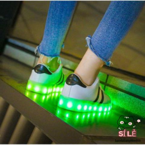 Giày thể thao cổ cao LED phát sáng 7 màu - Sneaker phong cách trẻ trung cho cả nam nữ, thời trang độc đáo, sạc USB tiện lợi