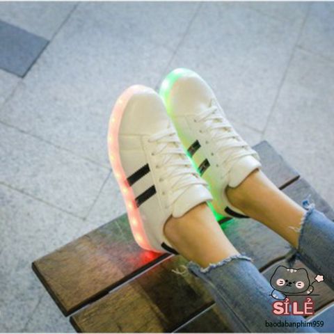Giày thể thao cổ cao LED phát sáng 7 màu - Sneaker phong cách trẻ trung cho cả nam nữ, thời trang độc đáo, sạc USB tiện lợi