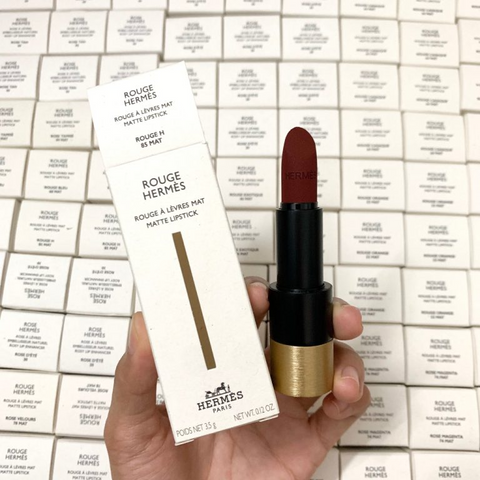 Son Hermès Màu 85 Rouge H Đỏ Mận - Son Lì Cao Cấp Chính Hãng, Đem Lại Sắc Đỏ Tươi Tắn và Sang Trọng, Một Biểu Tượng Của Phong Cách