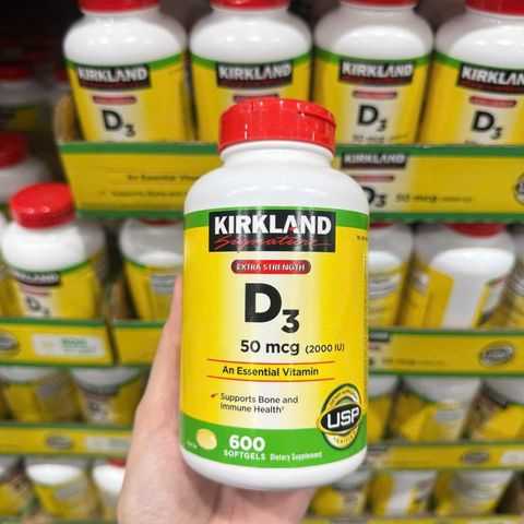 Viên Uống Vitamin D3 Kirkland Extra Strength 2000IU (50mcg) 600v - Hỗ Trợ Tăng Cường Sức Khỏe Xương và Hệ Miễn Dịch