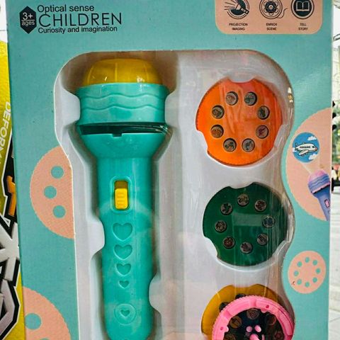 Đồ chơi đèn pin chiếu hình 8811 - Tạo trải nghiệm thú vị cho người chơi - Phù hợp cho trẻ em và người lớn yêu thích đồ chơi sáng tạo