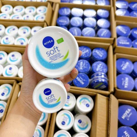 Kem Dưỡng Ẩm Nivea Soft 200ml Chính Hãng - Dưỡng Ẩm Da Mặt & Toàn Thân, Thấm Nhanh, Phù Hợp Mọi Loại Da