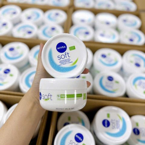 Kem Dưỡng Ẩm Nivea Soft 200ml Chính Hãng - Dưỡng Ẩm Da Mặt & Toàn Thân, Thấm Nhanh, Phù Hợp Mọi Loại Da