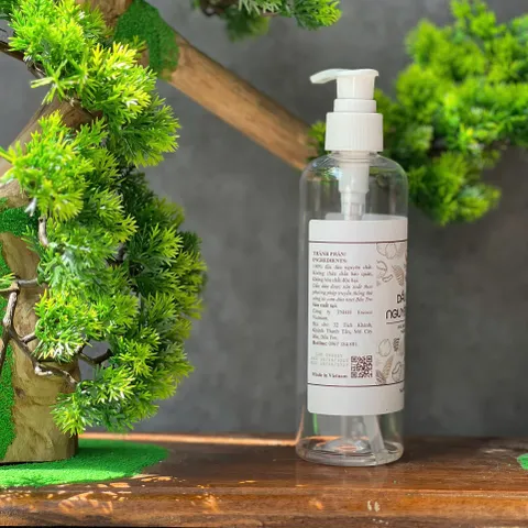 Dầu Dừa Thủ Công Escoco 250ml - Dưỡng Ẩm, Giúp Da Mềm Mịn, Tóc Bóng Khỏe, Xịt Tẩy Trang Tự Nhiên, An Toàn Cho Da Nhạy Cảm