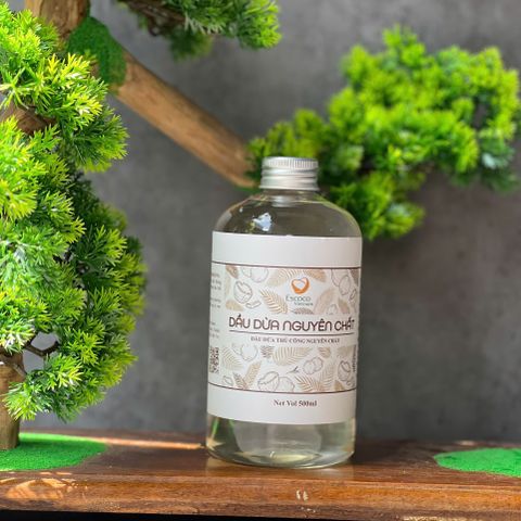 Dầu Dừa Thủ Công Escoco 500ml - 100% Nguyên Chất, Dưỡng Ẩm Da, Làm Mềm Tóc, Tẩy Trang Tự Nhiên, Thích Hợp Cho Trẻ Nhỏ
