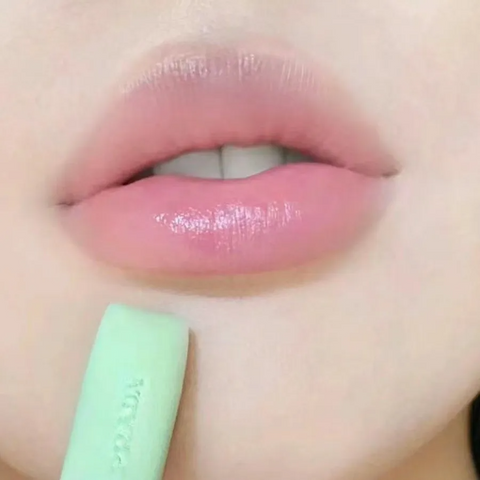 Son Dưỡng Prada Moisturizing Lip Balm U001 Astral Pink 3.8g - Son Dưỡng Cao Cấp Hồng Thanh Lịch, Giữ Ẩm Môi Tự Nhiên