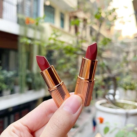 Son Charlotte Tilbury Walk Of No Shame - Matte Revolution Hồng Nâu Chính Hãng, Chất Son Mịn Màng, Bền Màu, Phong Cách Quyến Rũ