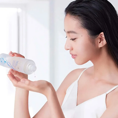 Nước Thần Estée Lauder Micro Essence 200ml - Tinh Chất Dưỡng Da Cao Cấp Với Bio-Ferment, Cấp Ẩm Và Làm Sáng Da Tự Nhiên