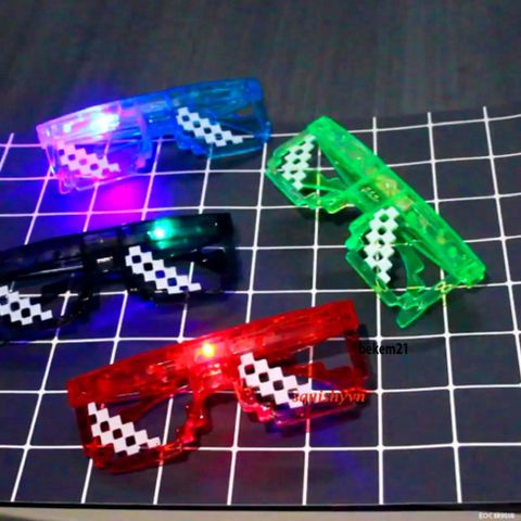 Mắt kính LED Nhiều Màu Hài Hước - Kính Cho Bé Thích Hợp Quà Tặng Halloween và Tiệc Tùng، Đồ Chơi Dành Cho Trẻ Em
