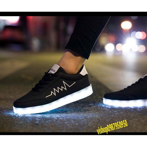 Giày Phát Sáng Đèn Led Màu Đen Thêu Nhịp Tim - 7 Màu Sáng, 8 Chế Độ Độc Đáo Cho Nam Nữ, Giày Thời Trang Siêu Ấn Tượng