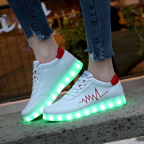 Giày Phát Sáng Đèn LED Màu Trắng Kẻ Nhịp Tim Đỏ, Ánh Sáng 7 Màu Thời Trang Cho Nam Nữ, Chống Nước, Dùng Cho Tiệc và Sự Kiện