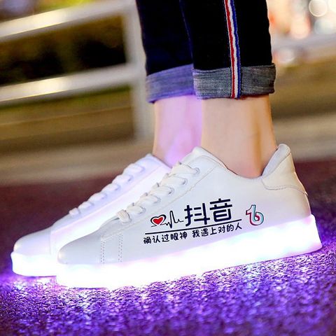 Giày phát sáng LED 7 màu thời trang Unisex - Giày thể thao chống nước kiểu dáng năng động cho tiệc sinh nhật, sự kiện, và hội nhóm