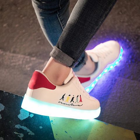 Giày Phát Sáng 7 Màu Họa Tiết Thời Trang - Giày Đèn LED Chống Nước Dành Cho Nam Nữ, Phù Hợp Cho Sinh Nhật, Tiệc Tùng