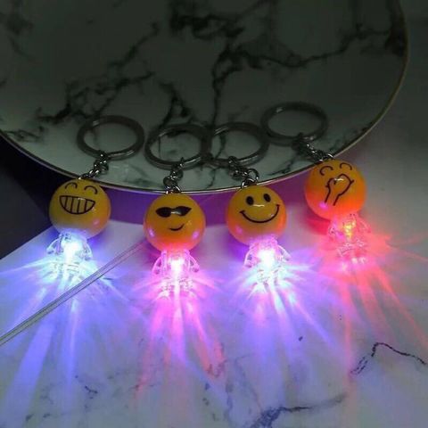 Móc Khóa Mặt Cười Emoji Phát Sáng Nhiều Màu - Phụ Kiện Thời Trang Dễ Thương Cho Chìa Khóa & Túi Xách
