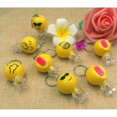 Móc Khóa Mặt Cười Emoji Phát Sáng Nhiều Màu - Phụ Kiện Thời Trang Dễ Thương Cho Chìa Khóa & Túi Xách