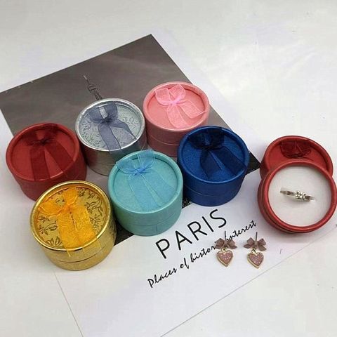 Combo 30 Hộp Tròn Đựng Nhẫn Gấm Nơ - Hộp Đựng Trang Sức Cao Cấp, Lựa Chọn Màu Sắc Ngẫu Nhiên, Tiện Dụng Cho Dây Chuyền, Bông Tai