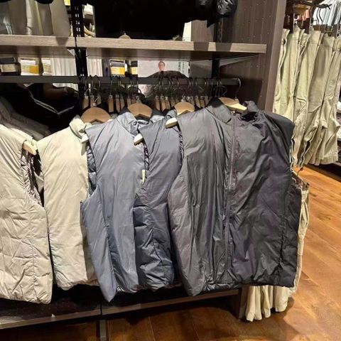 Áo Gile Lông Vũ Cổ Trụ MUJI Nam - Thời Trang Tối Giản, Nhẹ, Ấm Cho Mùa Đông và Đi Học, Dạo Phố