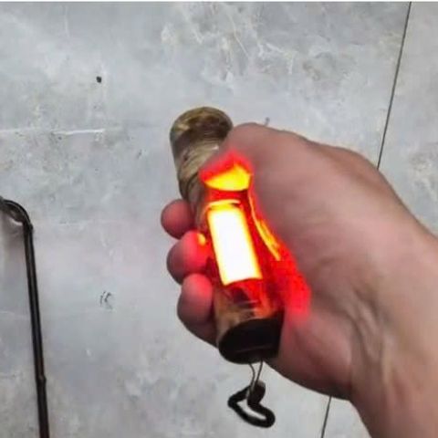 Đèn Pin MINI Siêu Sáng Có Zoom - Đèn Sáng Cao Cấp Tiện Dụng Cho Đi Bộ, Cắm Trại, Sử Dụng Khẩn Cấp - Tặng Kèm Hộp Mã 535 Màu Lính