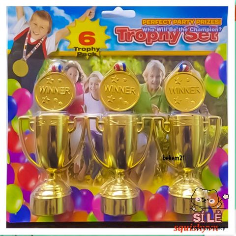 Cúp Vàng Bóng Đá Huy Chương Thể Thao Cao Cấp - Giải Thưởng Đẳng Cấp cho Những Nhà Vô Địch, Huy Chương Quý Giá cho Mọi Môn Thể Thao