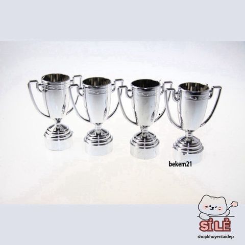Cúp Vàng Bóng Đá Huy Chương Thể Thao Cao Cấp - Giải Thưởng Đẳng Cấp cho Những Nhà Vô Địch, Huy Chương Quý Giá cho Mọi Môn Thể Thao