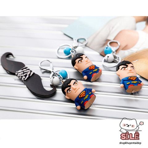 Móc Khóa LED Superman Phát Sáng - 3 Trong 1 Có Nhạc và Đèn Chiếu Thời Trang Độc Đáo Cho Fan Siêu Anh Hùng