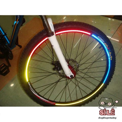 Decal Phản Quang Bọc Vành Xe Máy - Chống Thấm Nước, Bộ 8 Chỉ Trang Trí Xe Màu Sắc Đẹp, Đảm Bảo Dính Chặt, Hỗ Trợ Đổi Trả 15 Ngày