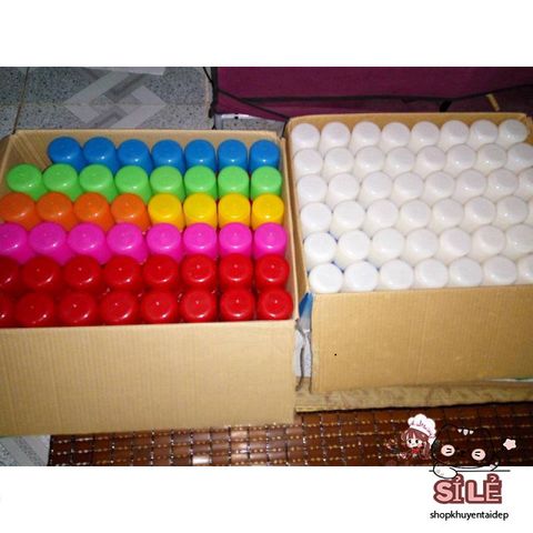 Bình Xịt Tuyết Trang Trí Noel & Sinh Nhật - Tạo Không Khí Lễ Hội Vui Vẻ Cho Tiệc Tùng, 250ml