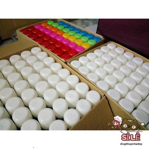 Bình Xịt Tuyết Trang Trí Noel & Sinh Nhật - Tạo Không Khí Lễ Hội Vui Vẻ Cho Tiệc Tùng, 250ml