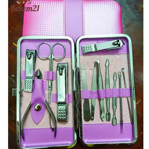 Bộ Dụng Cụ Chăm Sóc Móng Tay 12 Món - Kềm Cắt, Nhíp, Kéo Tỉa Lông Mày, Hộp Da Sang Trọng & Tiện Lợi, Quà Tặng Ý Nghĩa