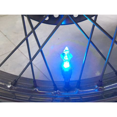 Đèn LED Van Xe Nháy 7 Màu Phát Sáng - Trang Trí Bánh Xe Đạp, Xe Máy, Ô Tô - An Toàn và Nổi Bật Khi Chạy Nội Thành