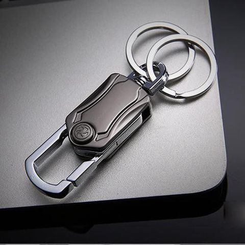 Móc Khóa Con Quay Inox Cao Cấp - Mở Nắp Chai Sang Trọng, Chịu Lực 10kg, Dụng Cụ Tiện Ích Ô Tô, Xe Máy Nhật Bản