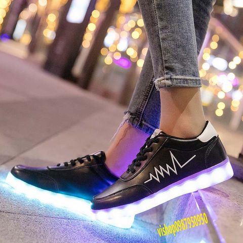 Giày Phát Sáng Đèn Led Màu Đen Thêu Nhịp Tim - Giày Thời Trang Đổi Màu 7 Màu, 8 Chế Độ Cho Nam Nữ, Phù Hợp Mọi Sự Kiện