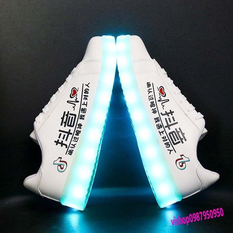 Giày Phát Sáng Đen Cao Cổ LED 7 Màu - Chữ Hàn Nhịp Tim - Dành Cho Nam Nữ, 11 Chế Độ Ánh Sáng, Thời Trang Phong Cách Hàn Quốc