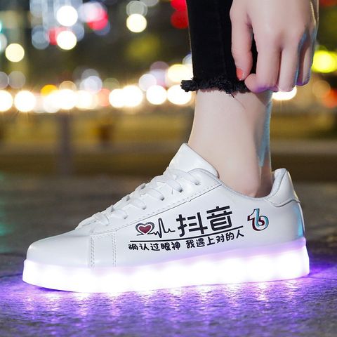 Giày Phát Sáng Đen Cao Cổ LED 7 Màu - Chữ Hàn Nhịp Tim - Dành Cho Nam Nữ, 11 Chế Độ Ánh Sáng, Thời Trang Phong Cách Hàn Quốc