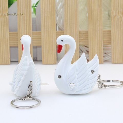 Móc Khóa Thiên Nga Đèn Led Phát Sáng + Nhạc - Móc Khóa Dễ Thương Độc Đáo, Quà Tặng Thú Vị Cho Fan Mềm Yêu Thích