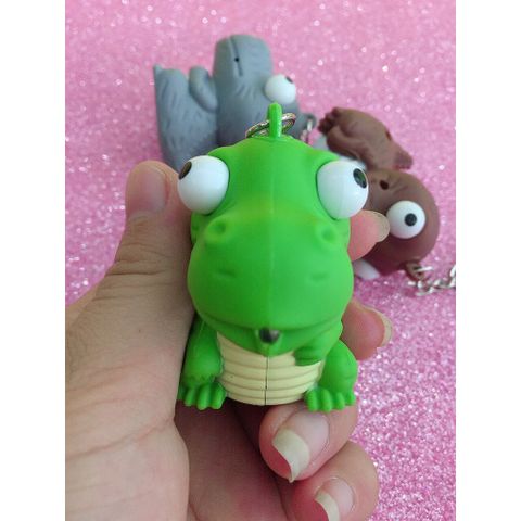 Móc Khóa Khủng Long Phát Sáng LED Âm Thanh Dễ Thương - Đồ Chơi Độc Đáo 3 Trong 1 Cho Trẻ Em và Người Lớn