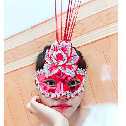 Mặt Nạ Bướm Nửa Mặt Halloween - Phụ Kiện Cosplay Thiết Kế Dễ Thương Cho Tiệc Hóa Trang