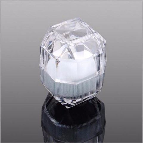 Hộp Chứa Nhẫn Hình Bát Giác Trong Suốt - Phụ Kiện Thời Trang Sang Trọng, Chất Liệu Acrylic, Kích Thước 4x4x4 cm