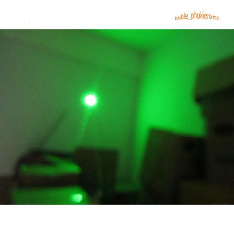 Đèn Laser Cao Cấp Siêu Sáng Màu Xanh Dương + Vali Tiện Dụng - Đèn Chiếu Tia Sáng xa, Phù Hợp Dùng Cho Xe Đạp Thể Thao và Quán Bar