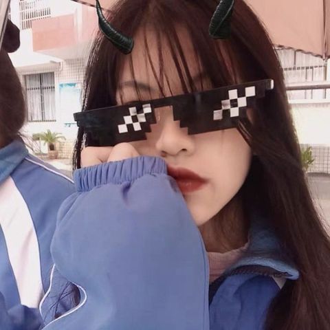 Kính Mát Thug Life Phong Cách Mosaic Đen UV400 - Kính Râm Cá Tính Cho Nam, Món Quà Hoạt Hình Thú Vị