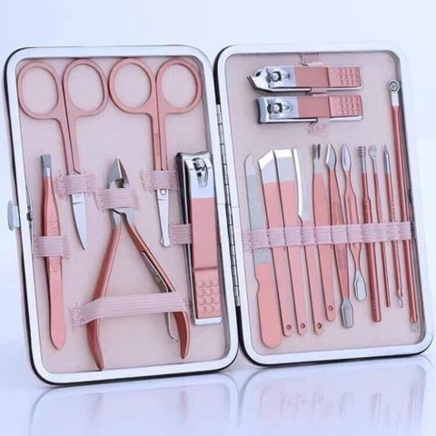 Bộ bấm móng tay hồng 18 chi tiết - Dụng cụ chăm sóc cá nhân nhỏ gọn, tiện lợi, sắc bén và an toàn cho móng tay khỏe đẹp