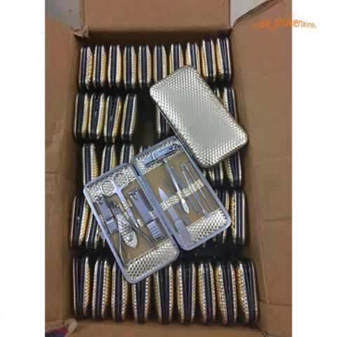 Bộ Dụng Cụ Cắt Móng Tay 12 Món Cao Cấp Bằng Vàng và Thép Không Gỉ - Hộp Đựng Sang Trọng, Tiện Dụng Cho Salon và Du Lịch