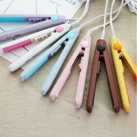 Máy Là Tóc Mini Cute Siêu Tiện Lợi - Thiết Kế Nhỏ Gọn, An Toàn, Dễ Sử Dụng, Làm Đẹp Mái Tóc Mọi Lúc Mọi Nơi
