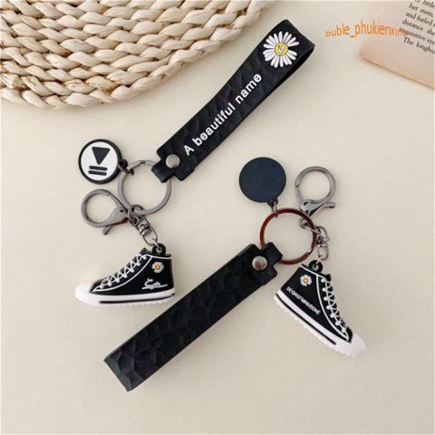 Móc Khóa Hình Giày Đen Dễ Thương Kèm Hoa Cúc - Phụ Kiện Thời Trang Chất Lượng Cao, Dùng Gắn Chìa Khóa